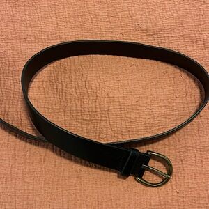 Madewell medium perfect leather belt in black